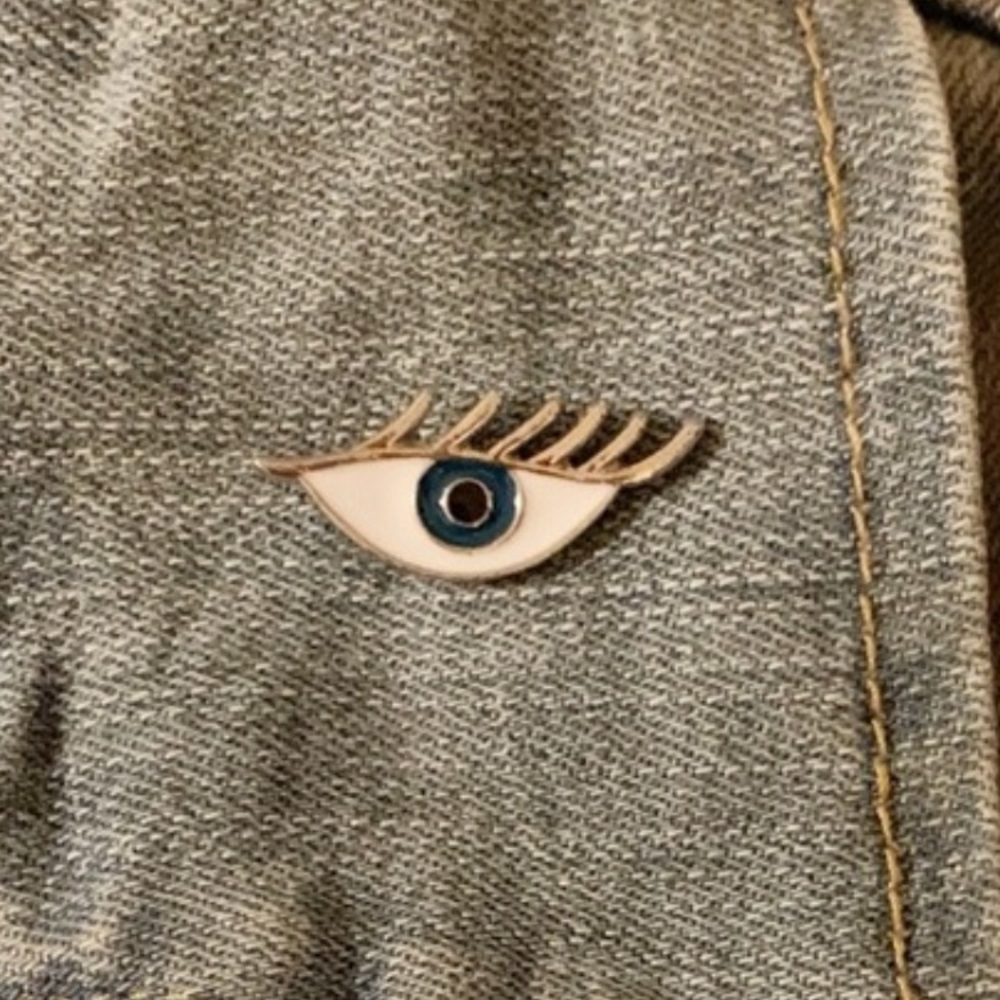 Eye 👁 Enamel Lapel Pin